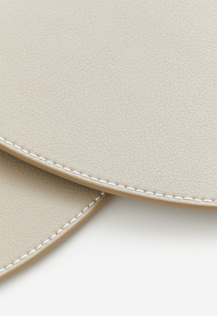 H&M - 2-pack round place mats - beige