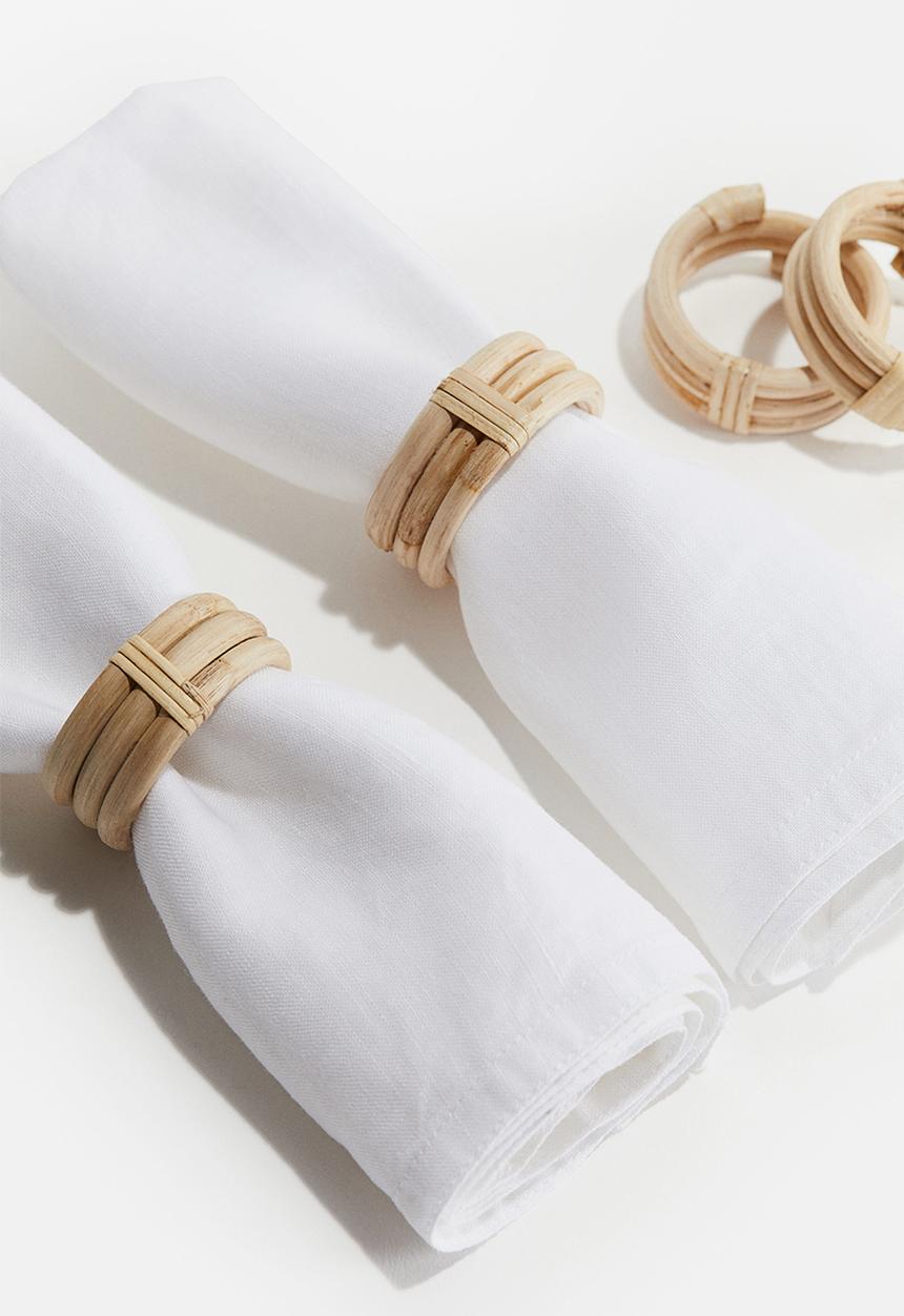 H&M - 4-pack rattan napkin rings - beige