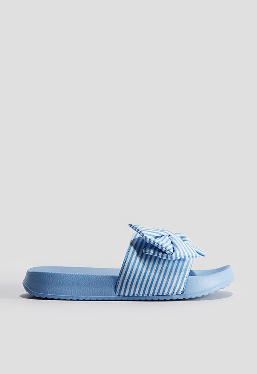 H&M - Pool shoes - light blue striped