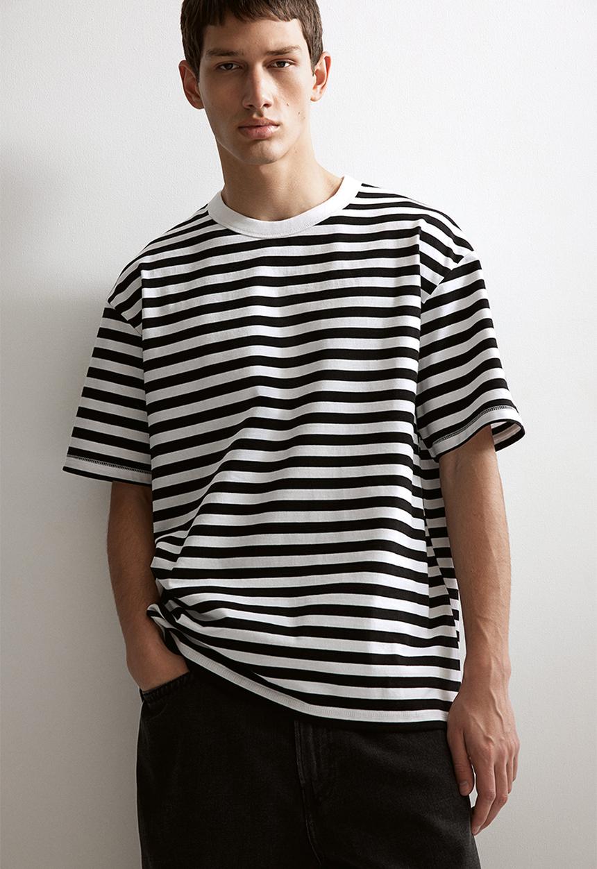 H&M - Coolmax® loose fit T-shirt - black & white