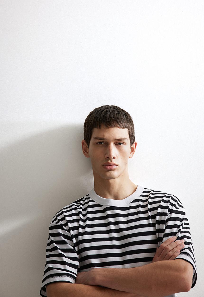 H&M - Coolmax® loose fit T-shirt - black & white