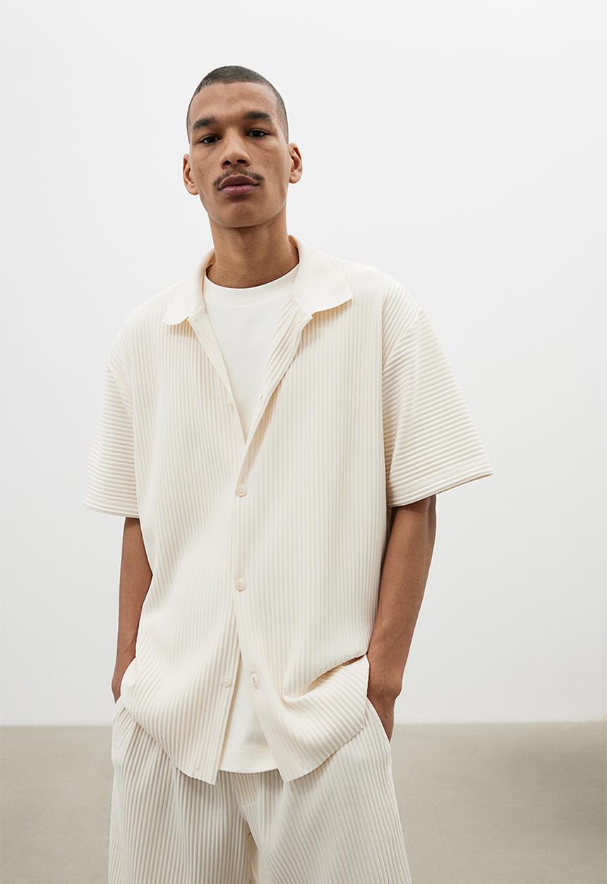 H&M - Loose fit pleated shirt - beige
