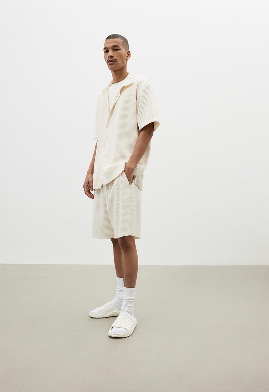 H&M - Loose fit pleated shirt - beige