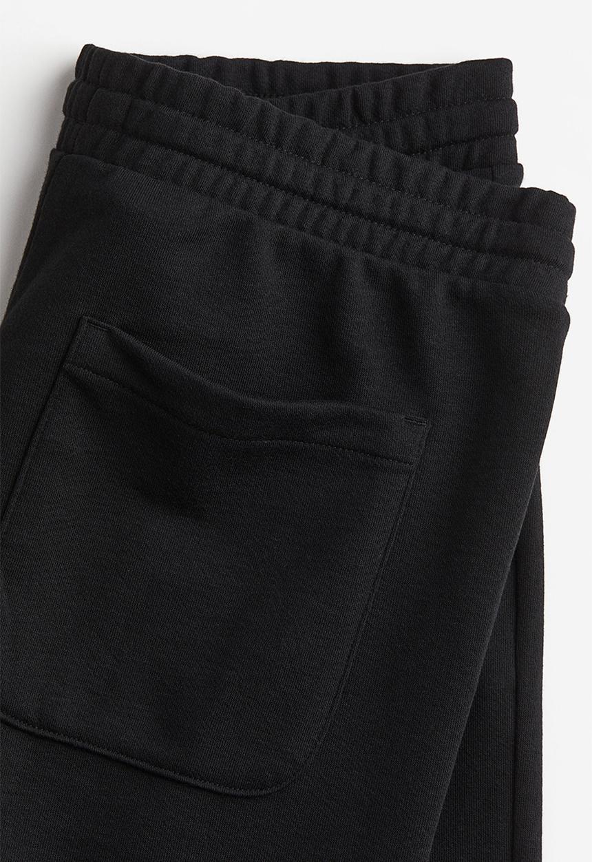 H&M - Regular fit sweatshorts - black