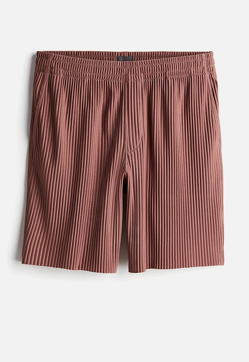 H&M - Regular fit pleated shorts - red