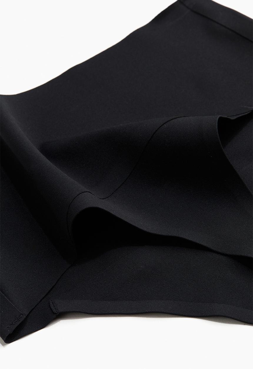 H&M - Medium shape thong briefs - black