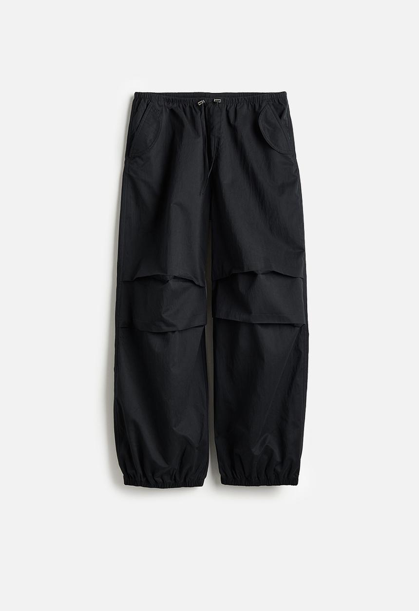 H&M - Parachute trousers - black