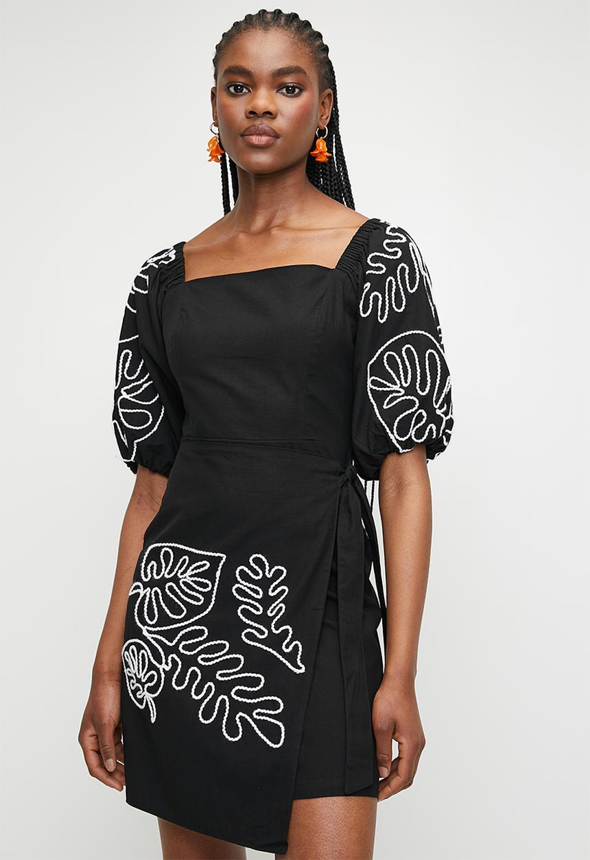 Superbalist - Embroidery puff sleeve wrap mini dress - Black