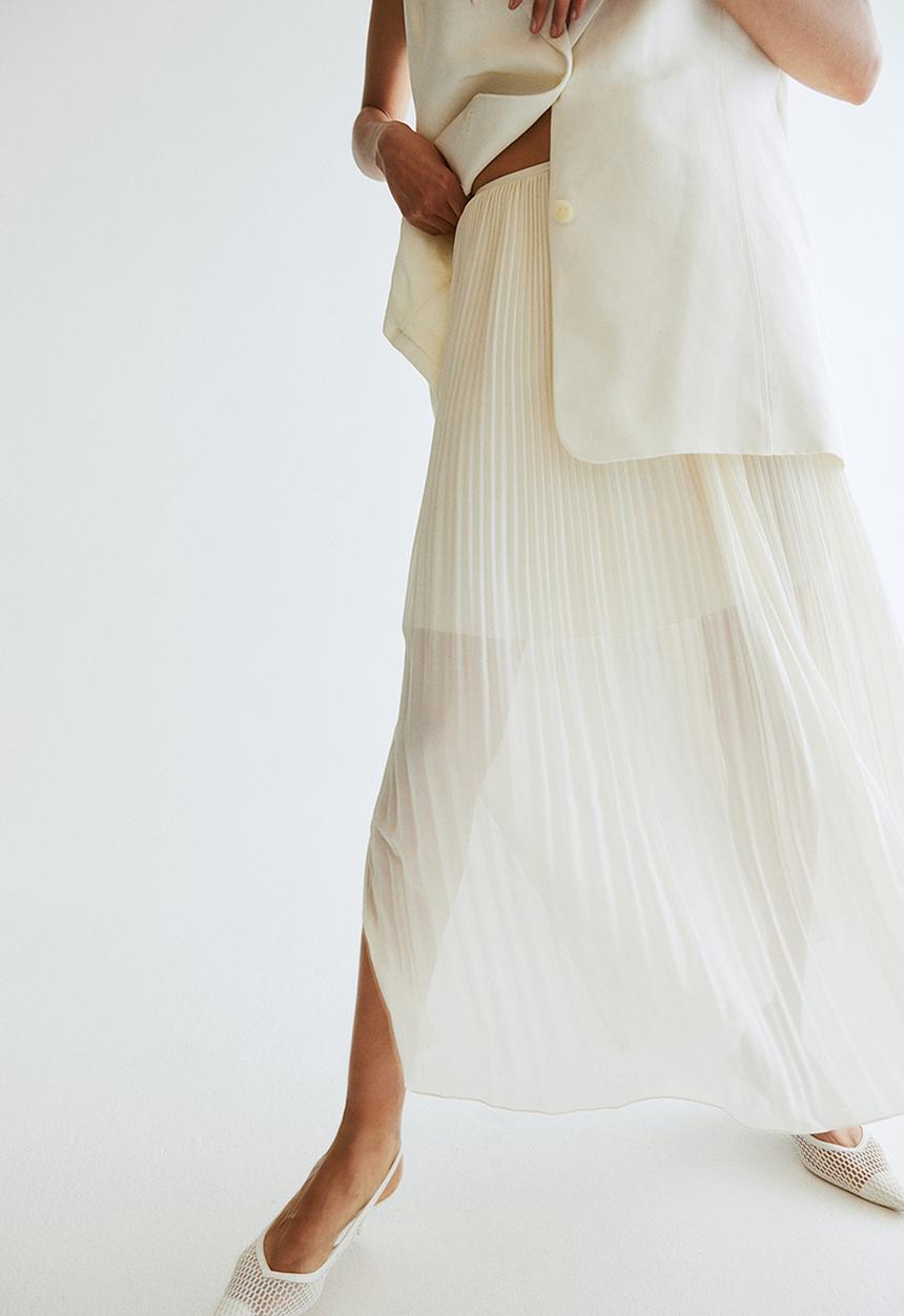 H&M - Pleated chiffon skirt - white