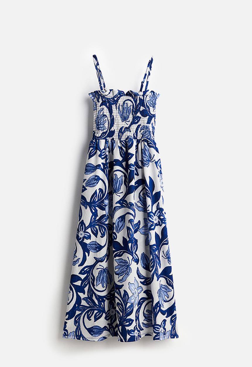 H&M - Smocked-bodice dress - white & blue