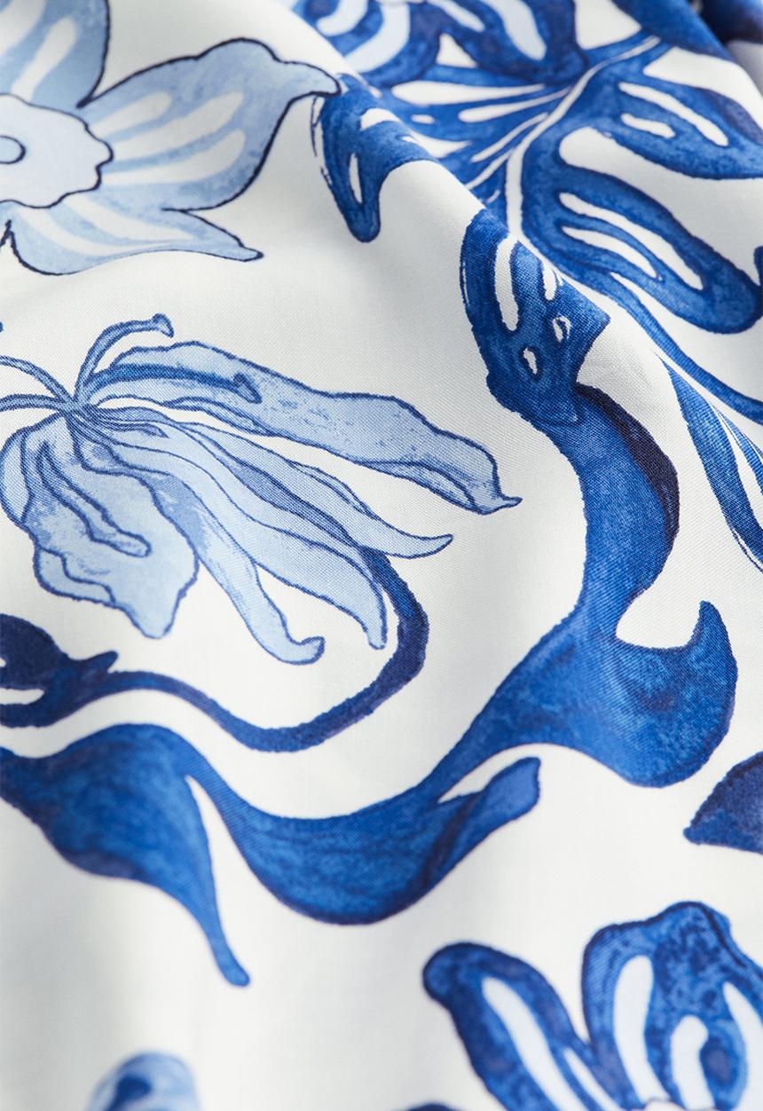 H&M - Viscose tunic dress - white & blue floral