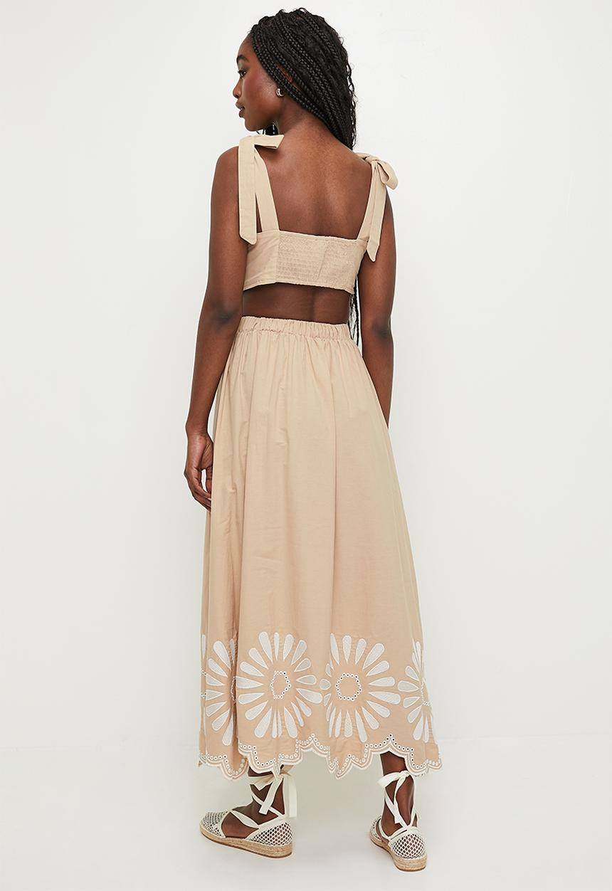 MILLA - Tie detail fit & flare with embroidery - natural