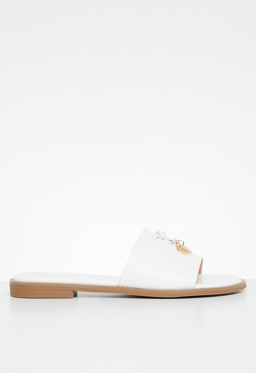 Nine West - Wollon slip on sandal - White