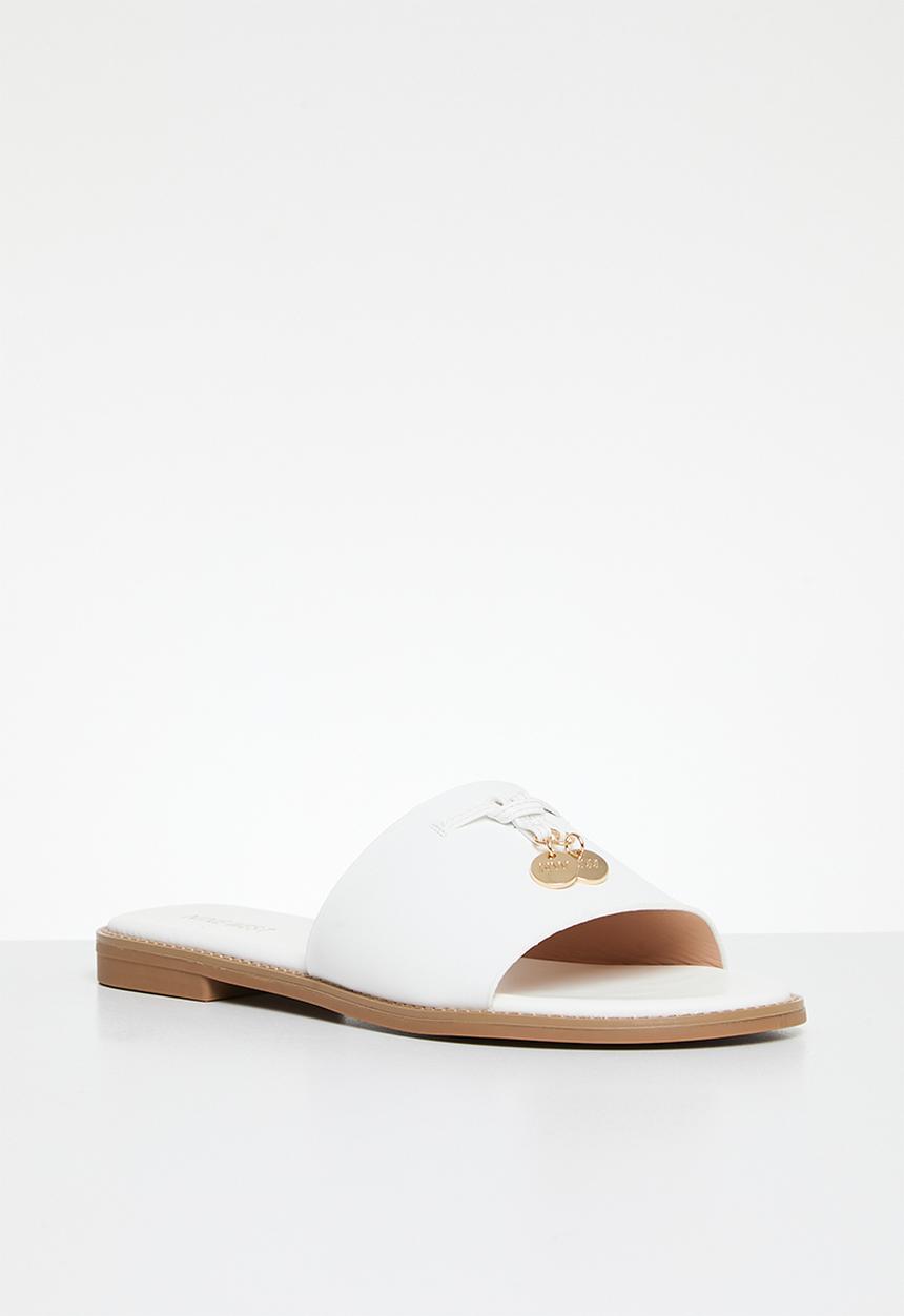 Nine West - Wollon slip on sandal - White