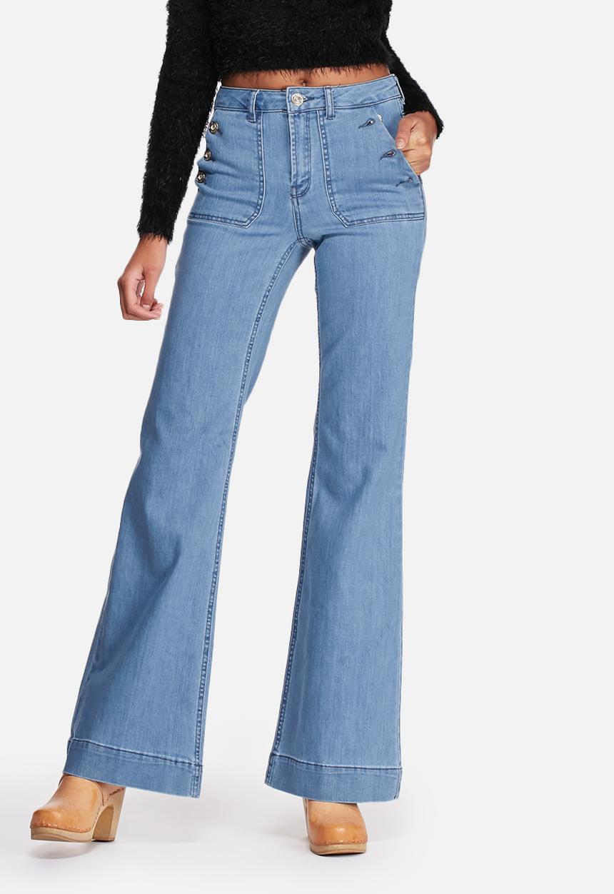 ONLY - Lea Highwaisted Denim Flared Jeans