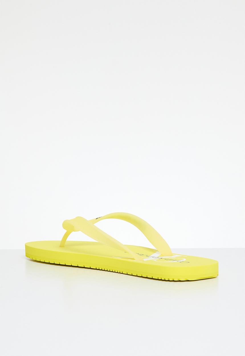 Calvin Klein - Beach sandal monologo