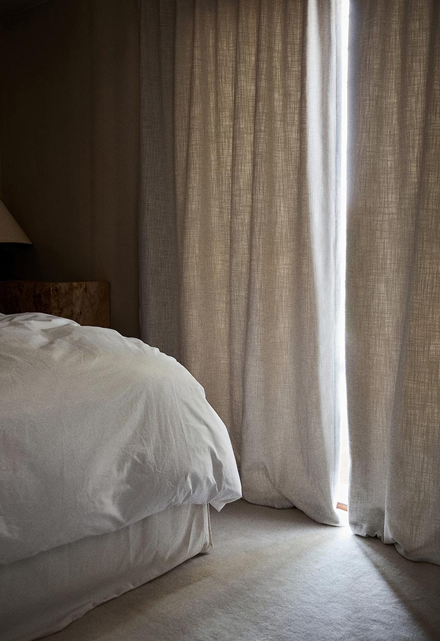 H&M - 1-Pack wide blackout curtain length - white