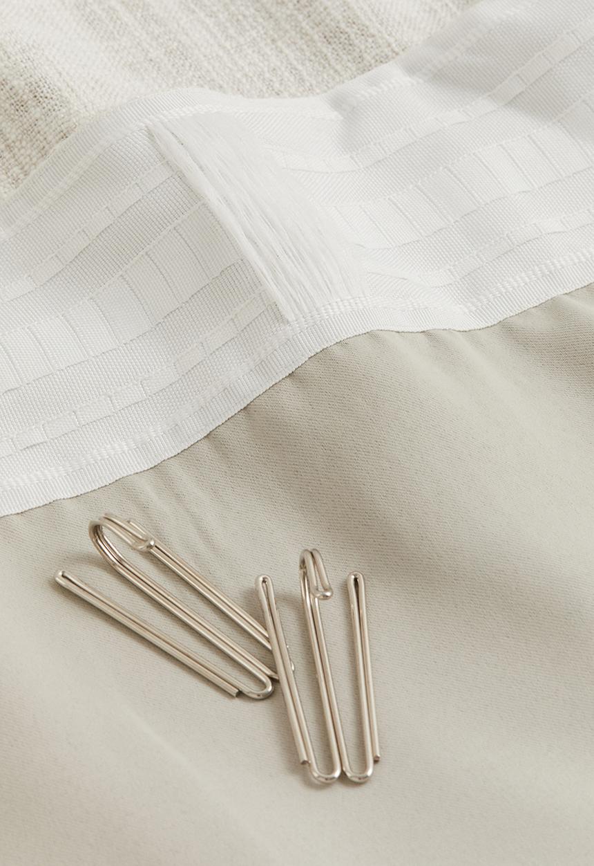 H&M - 1-Pack wide blackout curtain length - white