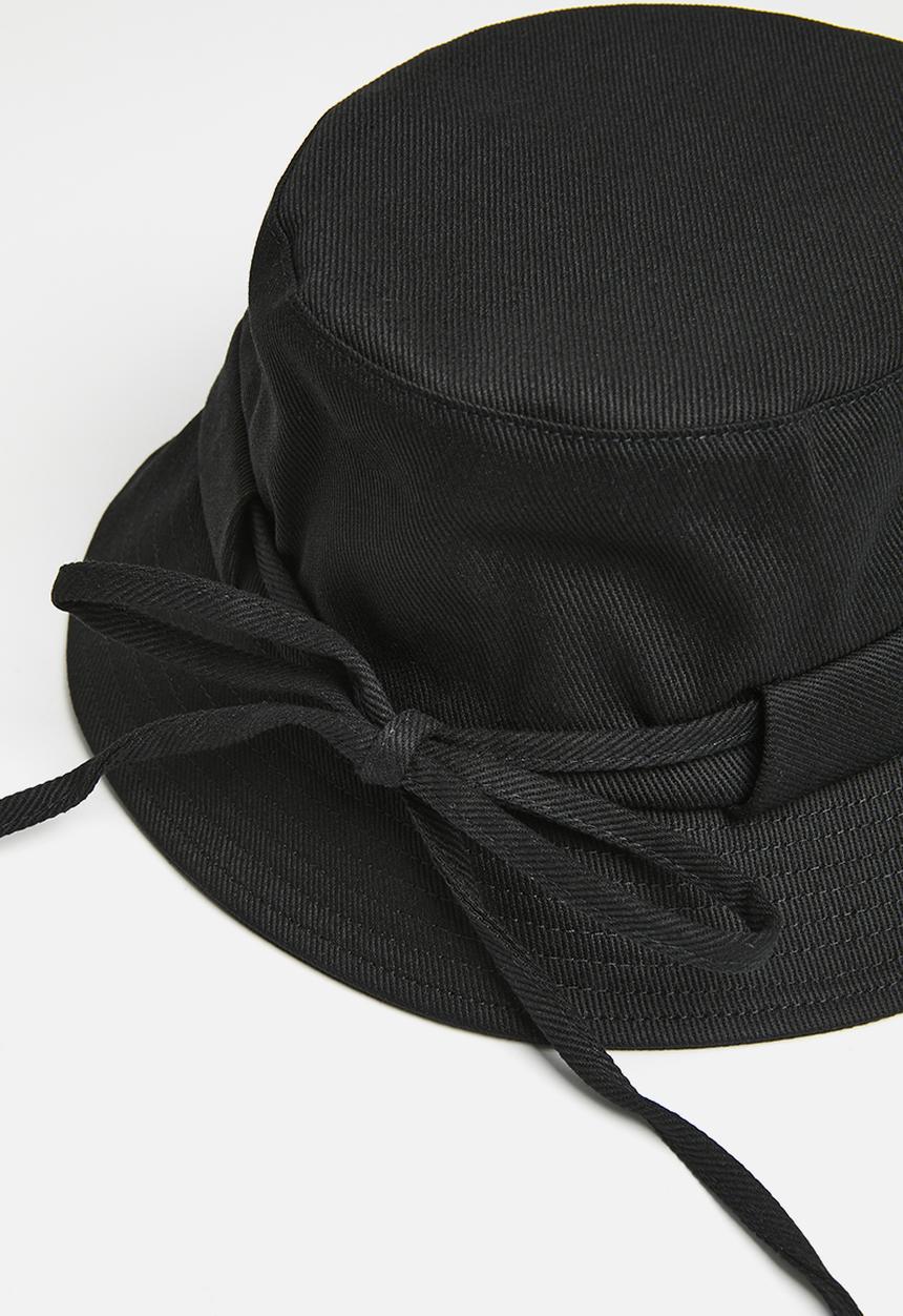 Calvin Klein - Metal lettering canvas bucket- ck black