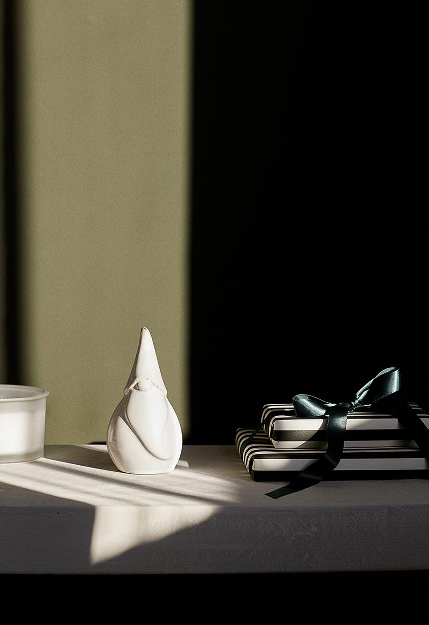 H&M - Christmas decoration - white