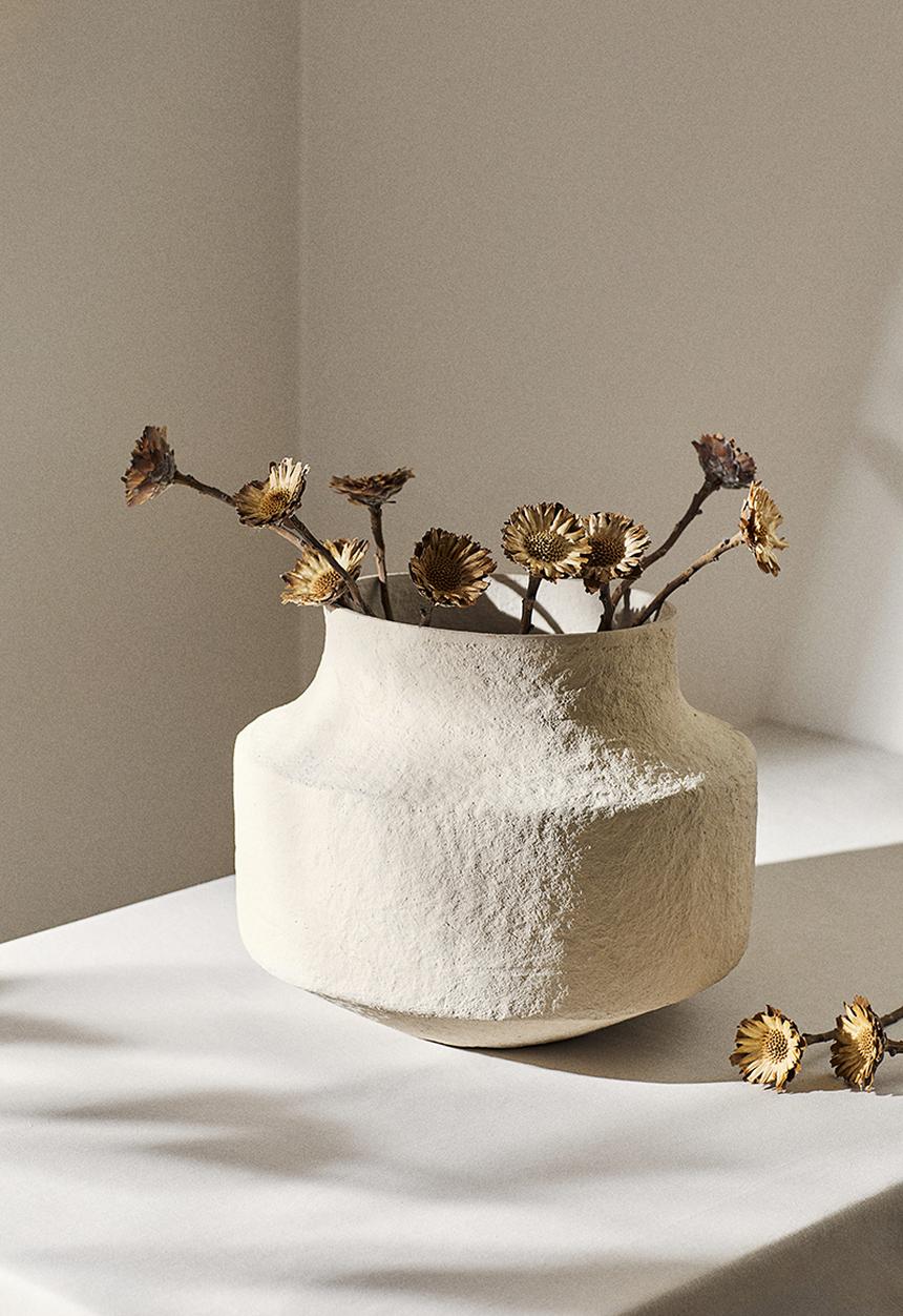 H&M - Wide papier-maché vase - light beige