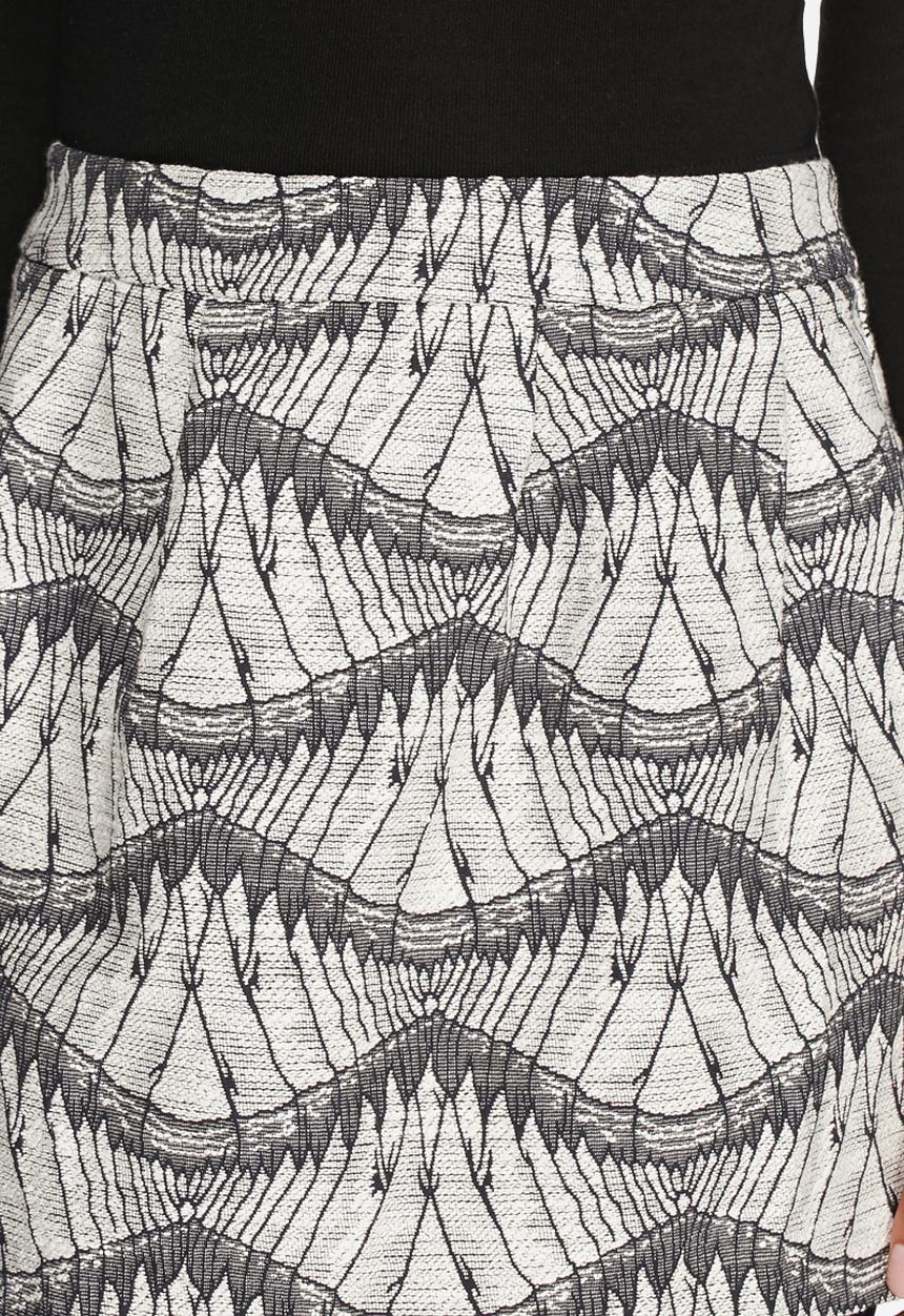 Vero Moda - Jada Jacquard Skirt