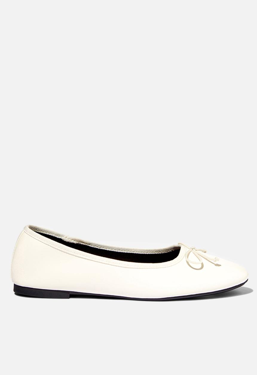 Cotton On - Amy Round Ballet - Vanilla Smooth