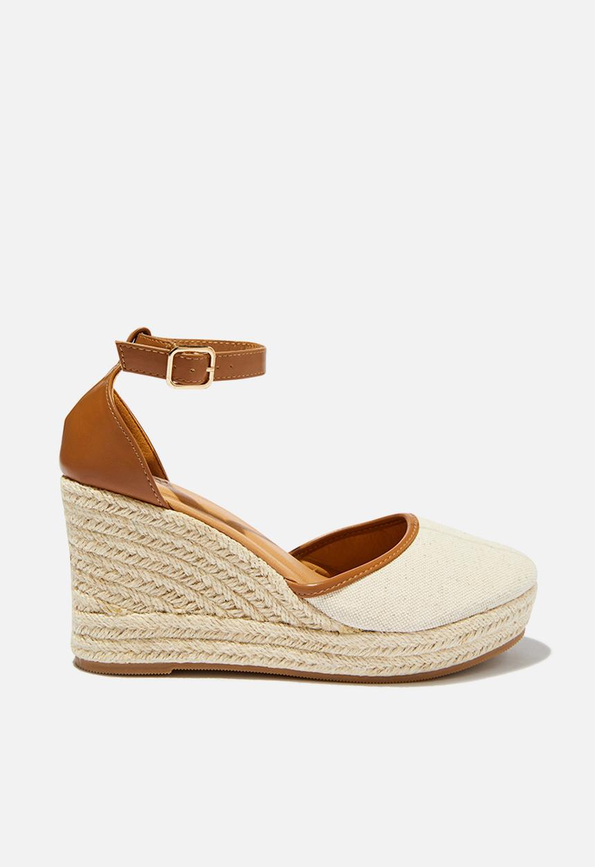 Cotton On - Lola Closed Toe Espadrille - Canvas/Tan