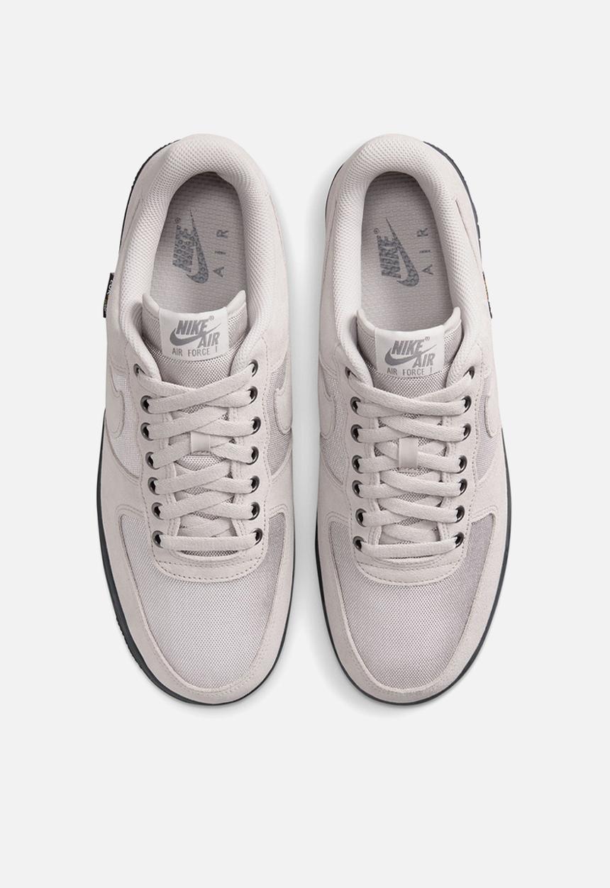 Nike - AIR FORCE 1 '07