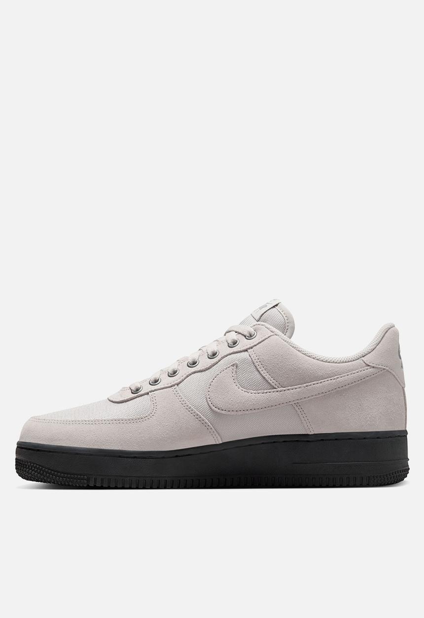 Nike - AIR FORCE 1 '07