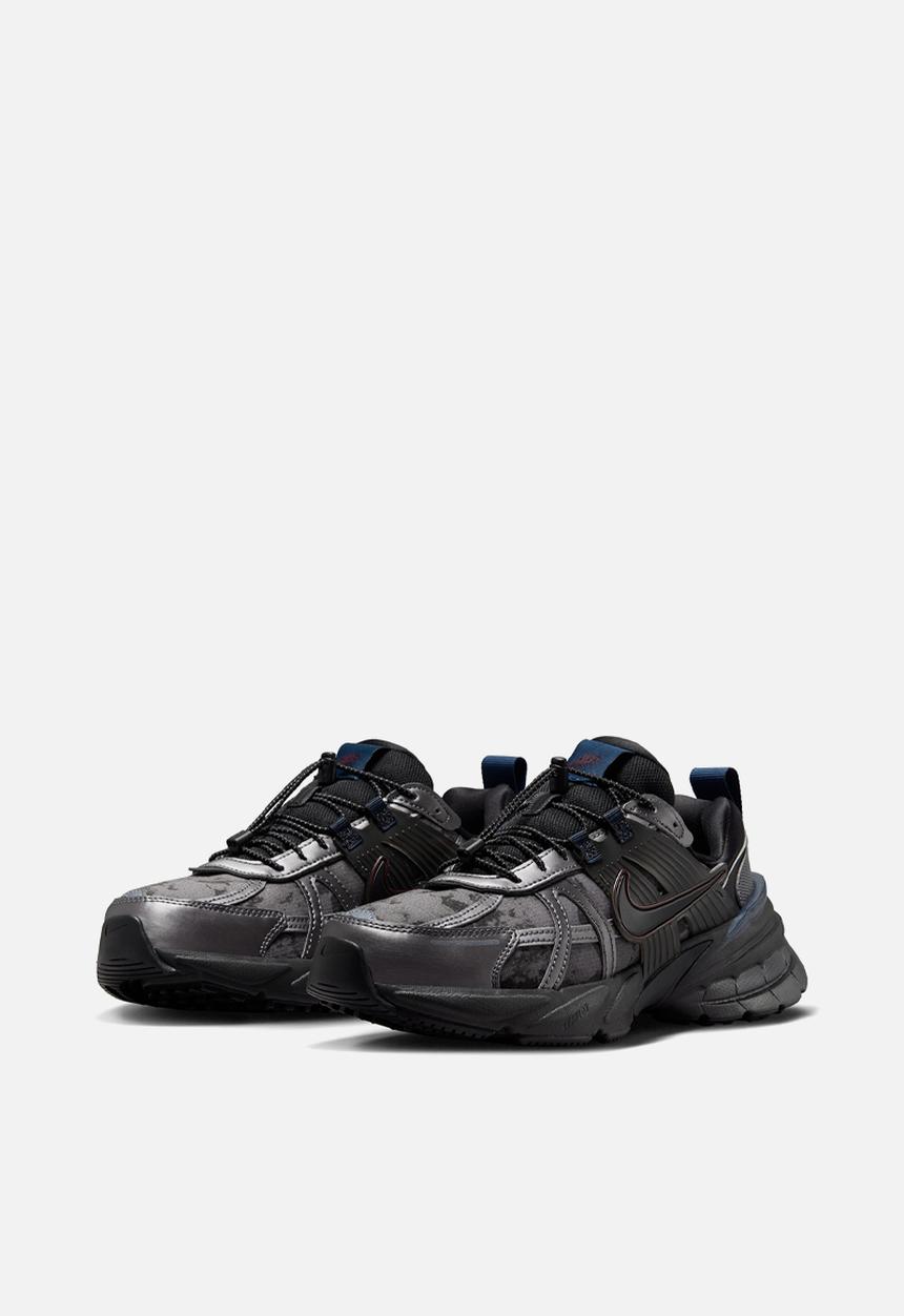Nike - NIKE V2K RUN