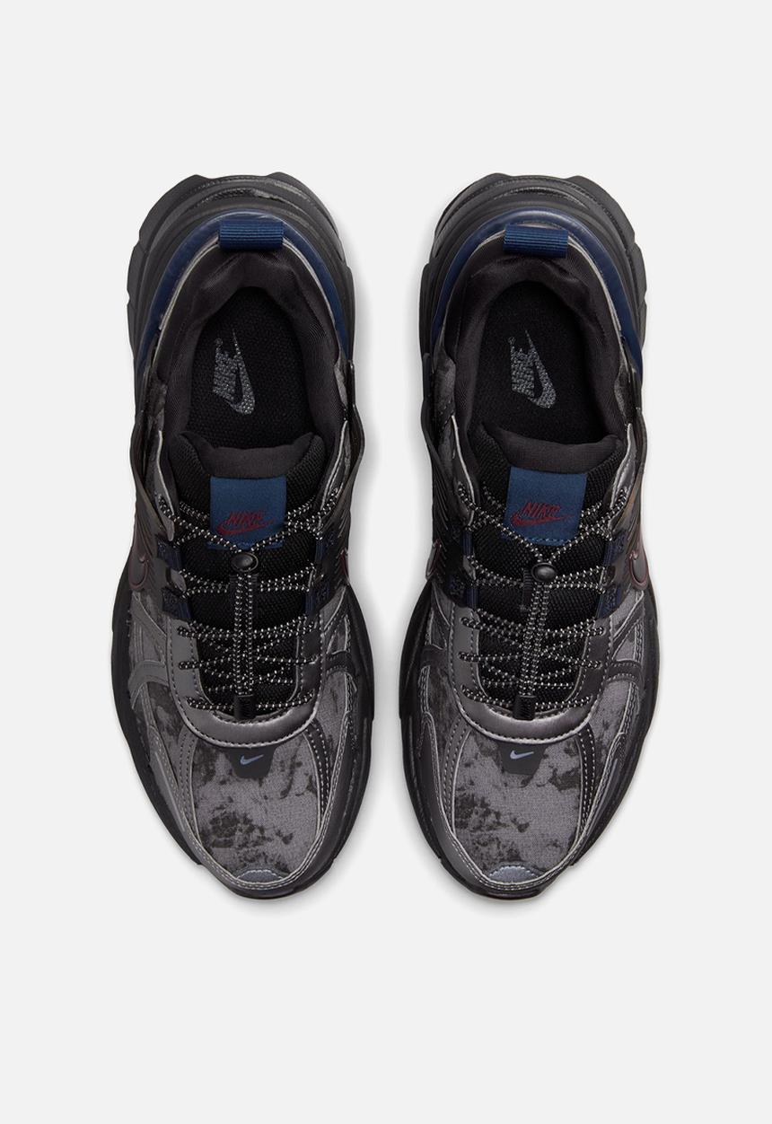Nike - NIKE V2K RUN