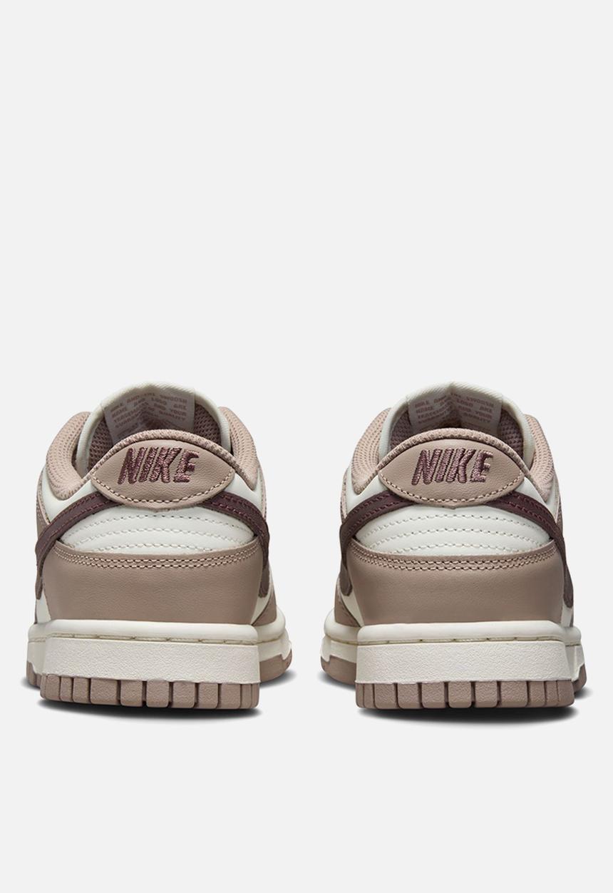 Nike - Dunk Low
