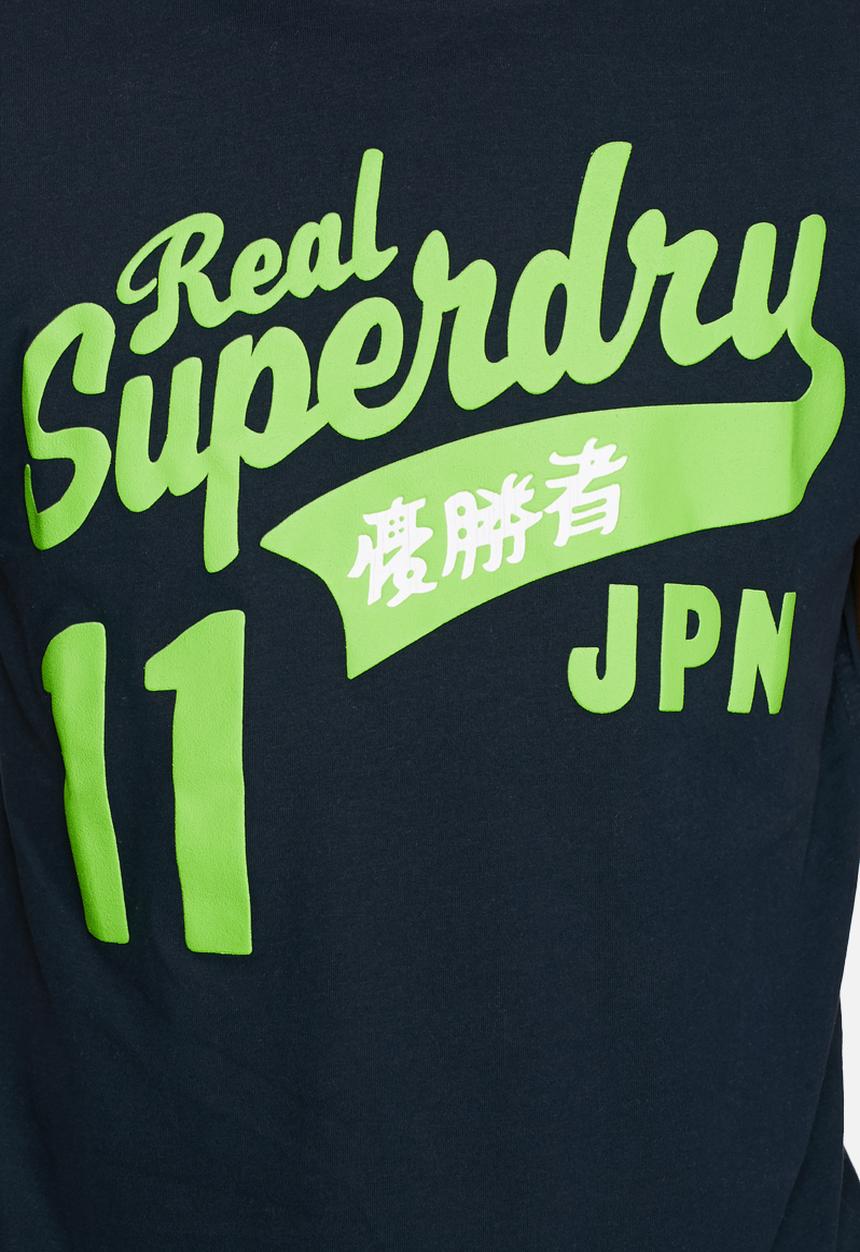 Superdry. - Fat Swoosh Reworked Classic Tee