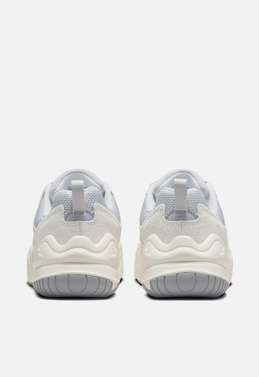 Nike - Nike Tech Hera