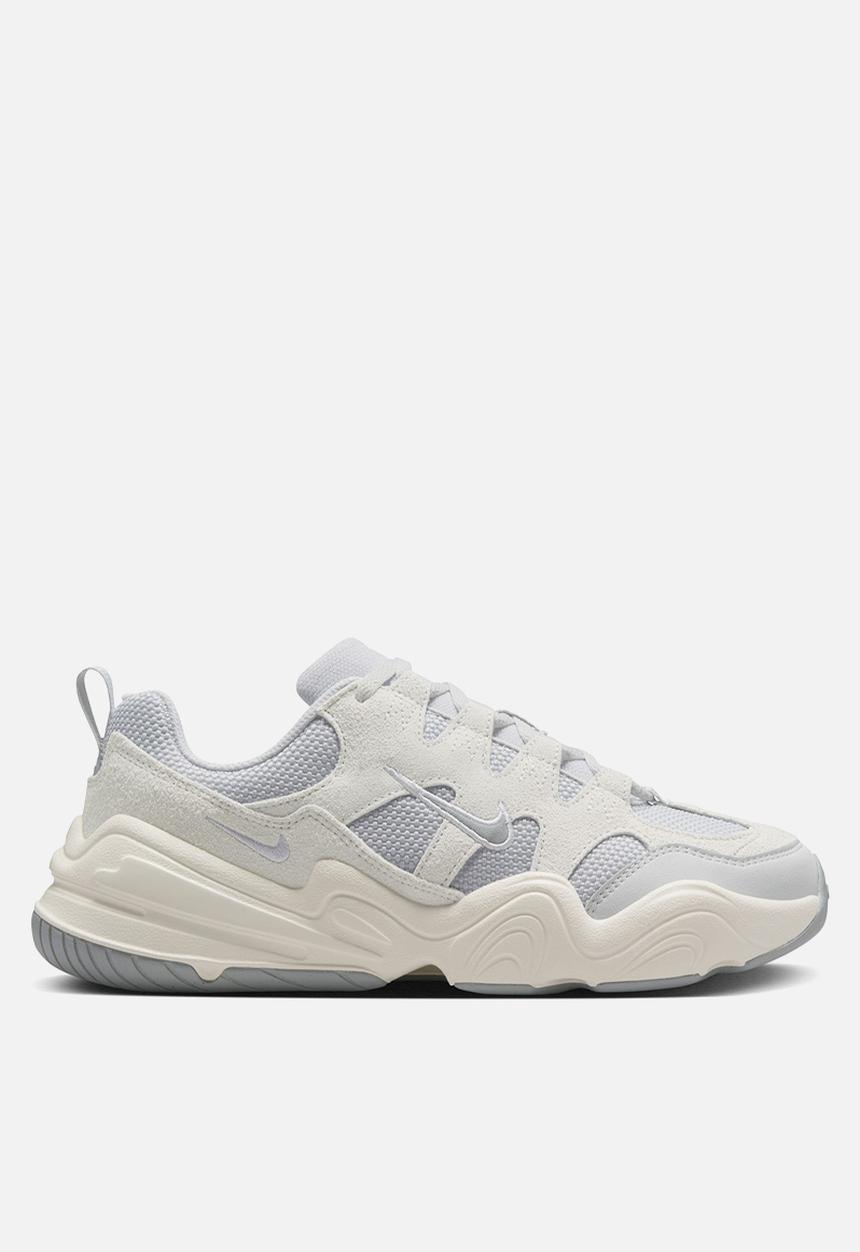 Nike - Nike Tech Hera