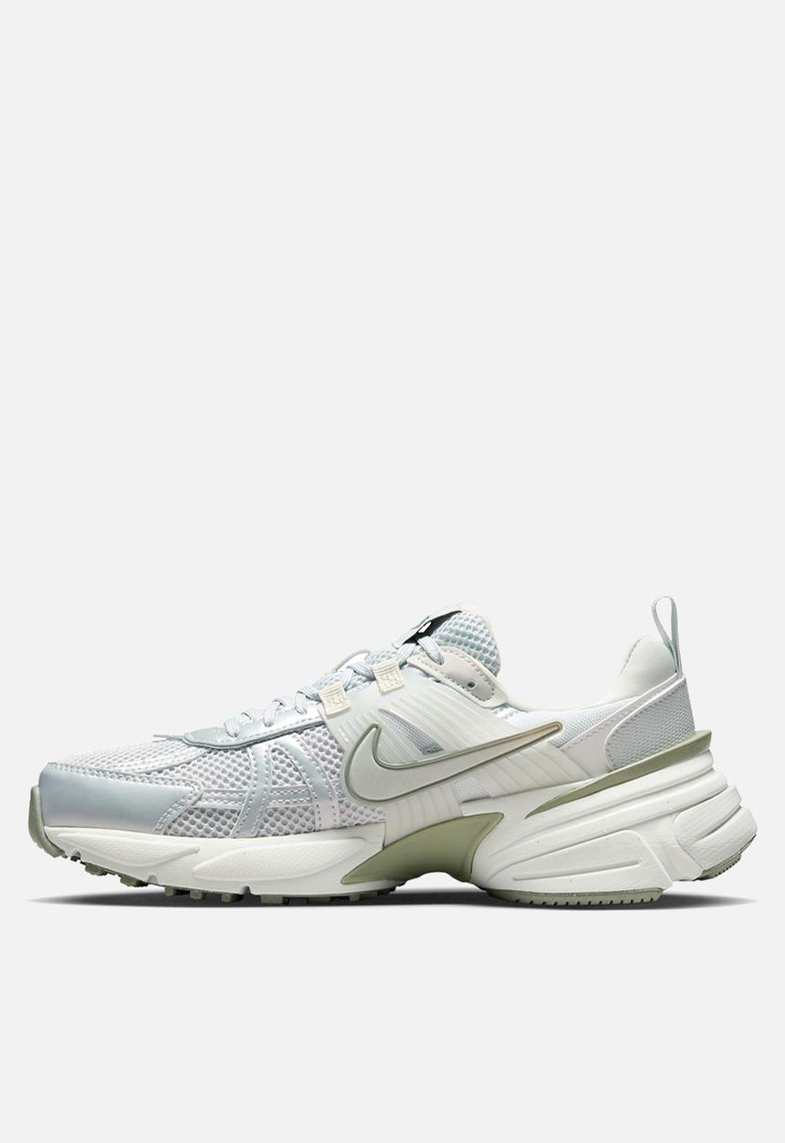 Nike - Nike V2K Run