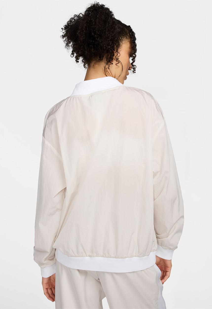Nike - Nike Essential Woven UV Vneck Crew - Lt Orewood Brn/White
