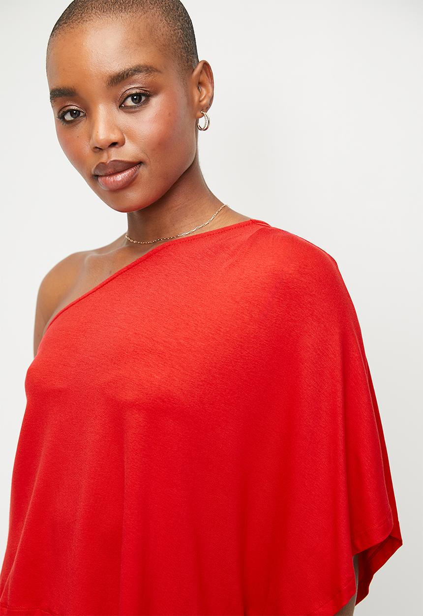 edit - V/L Asymmetrical Drape Top - Red