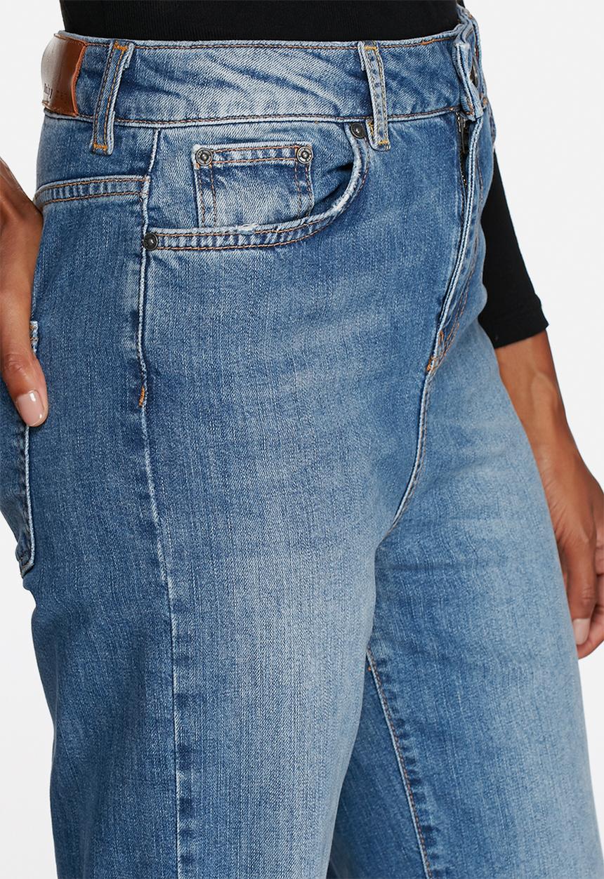 Noisy May - Ellen Flare Jeans