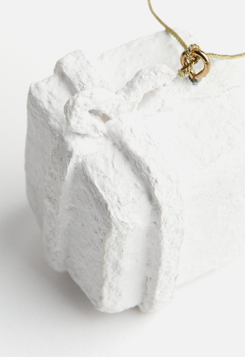 H&M - Papier mâché christmas tree decoration - white