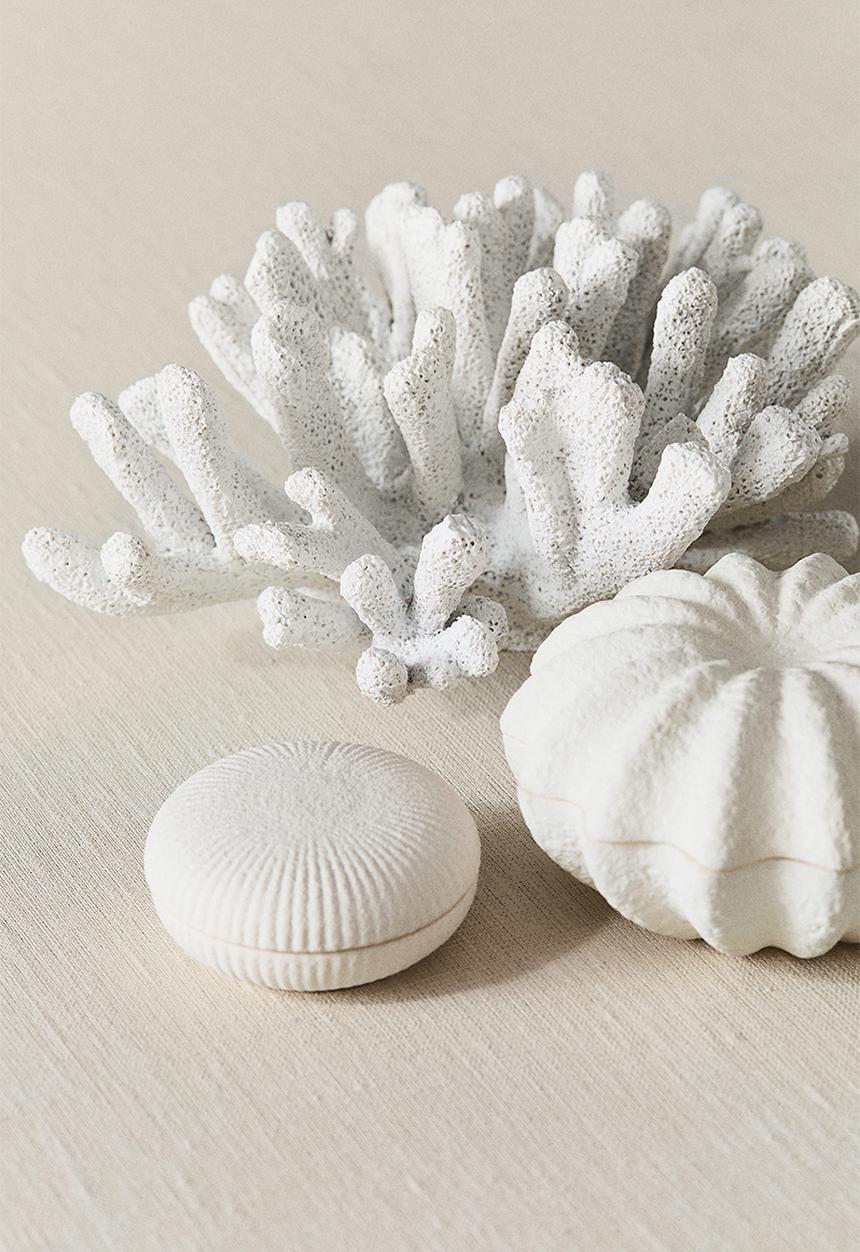 H&M - Coral sculpture - white