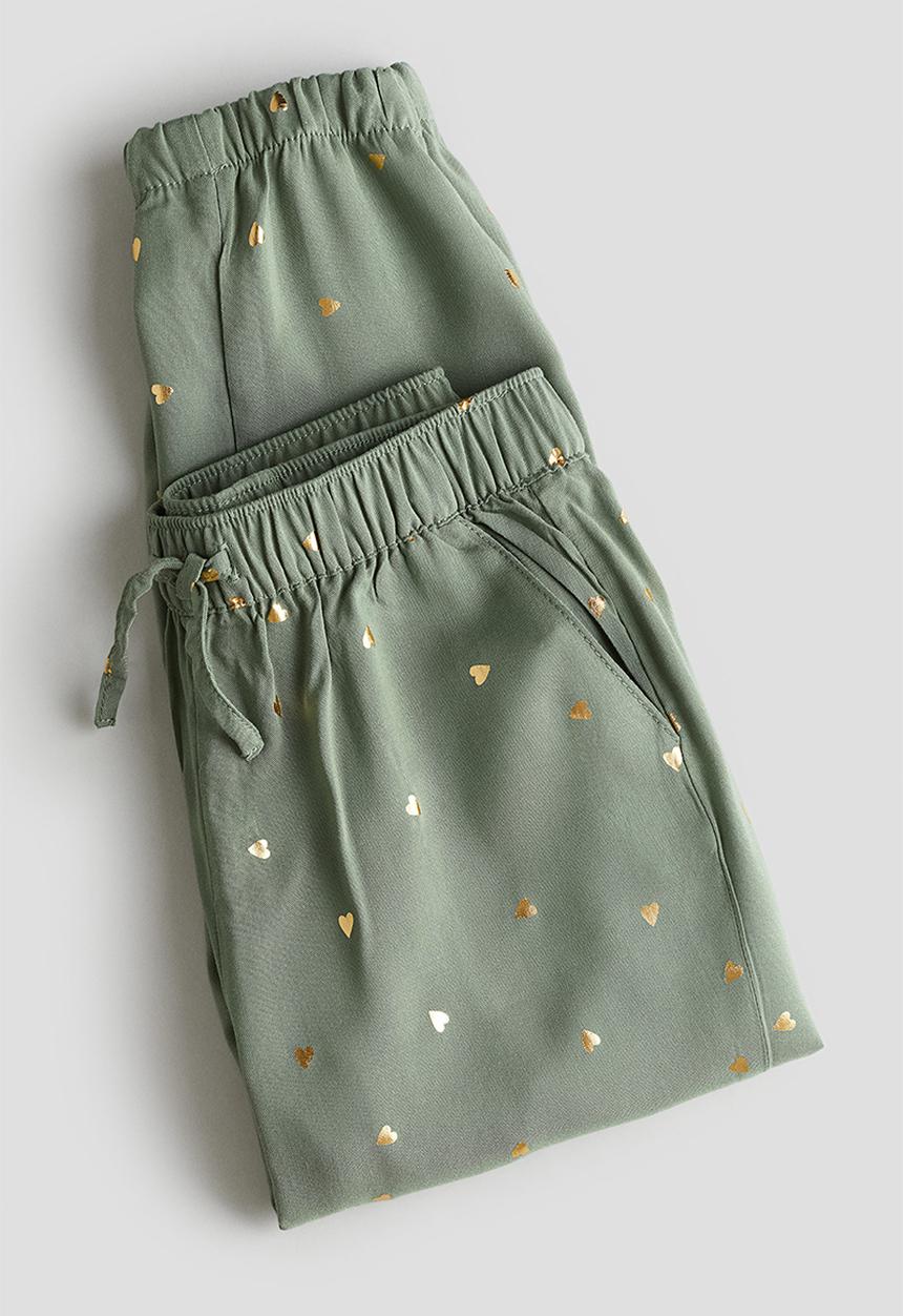 H&M - Woven joggers - khaki green hearts