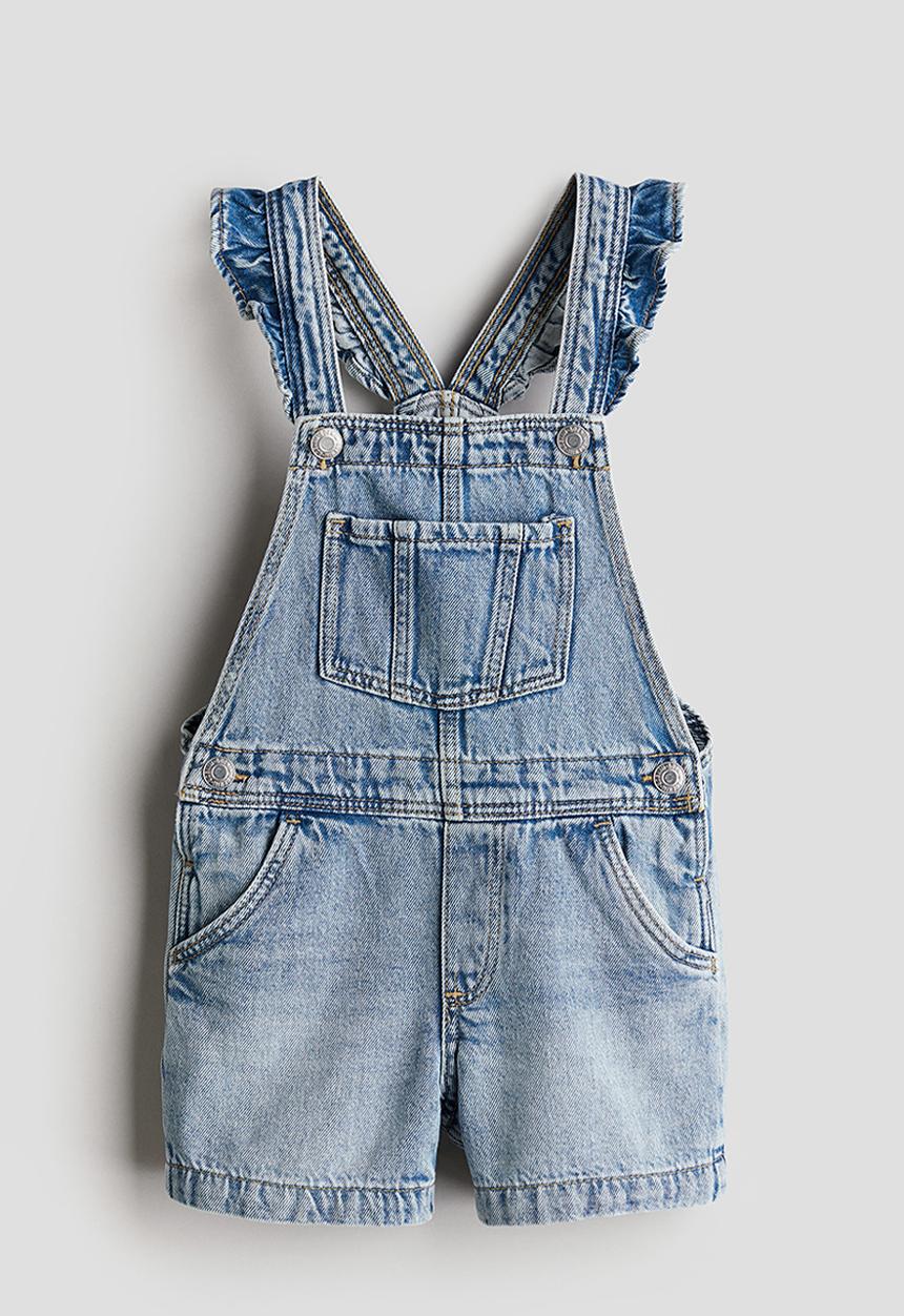 H&M - Denim dungaree shorts - light denim blue 