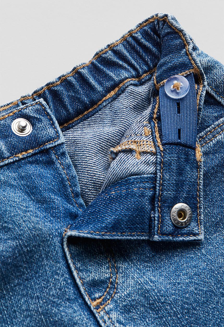 H&M - Denim shorts - denim blue 