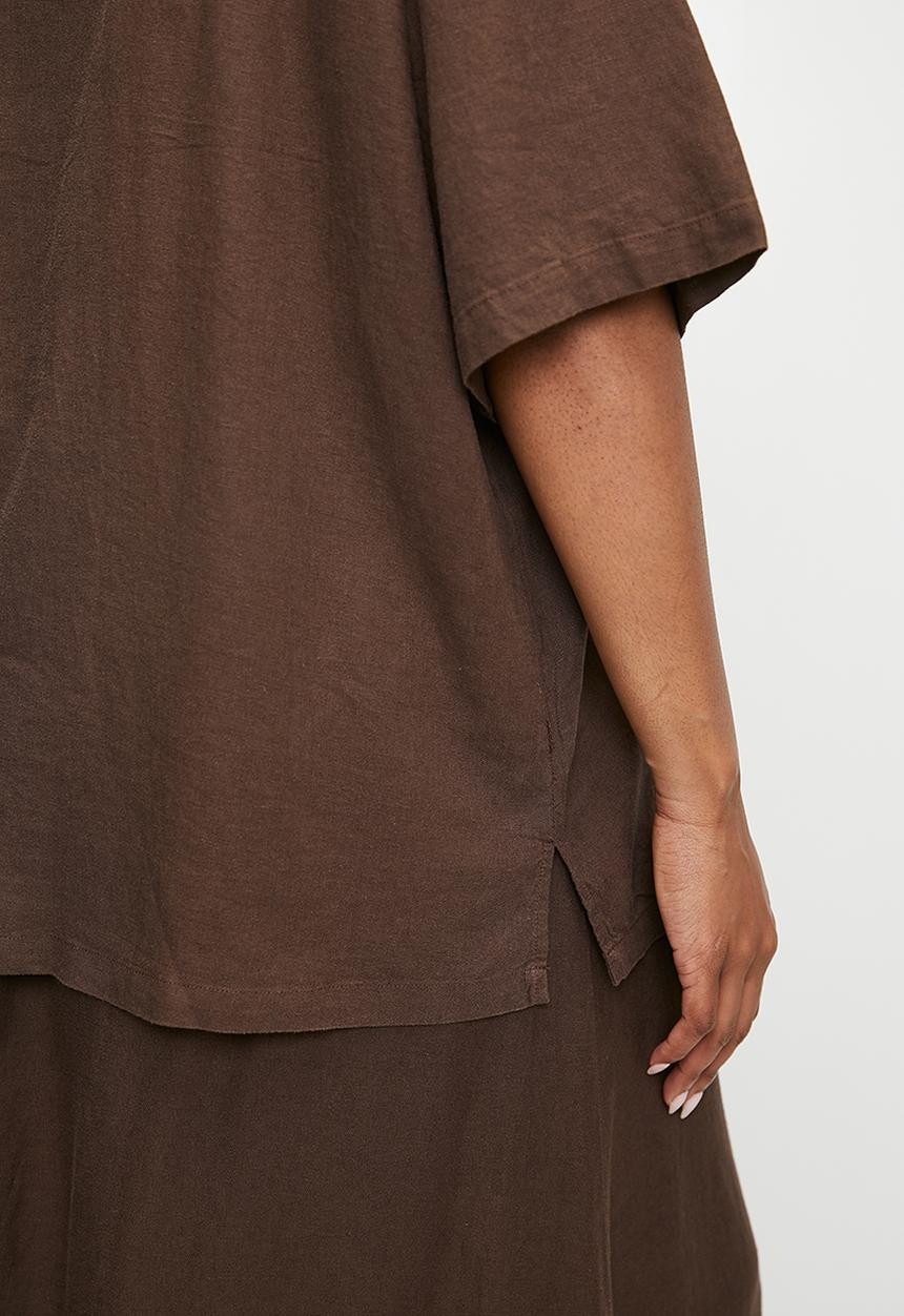 Cotton On - Plus Haven Short Sleeve Shirt - Chocolate