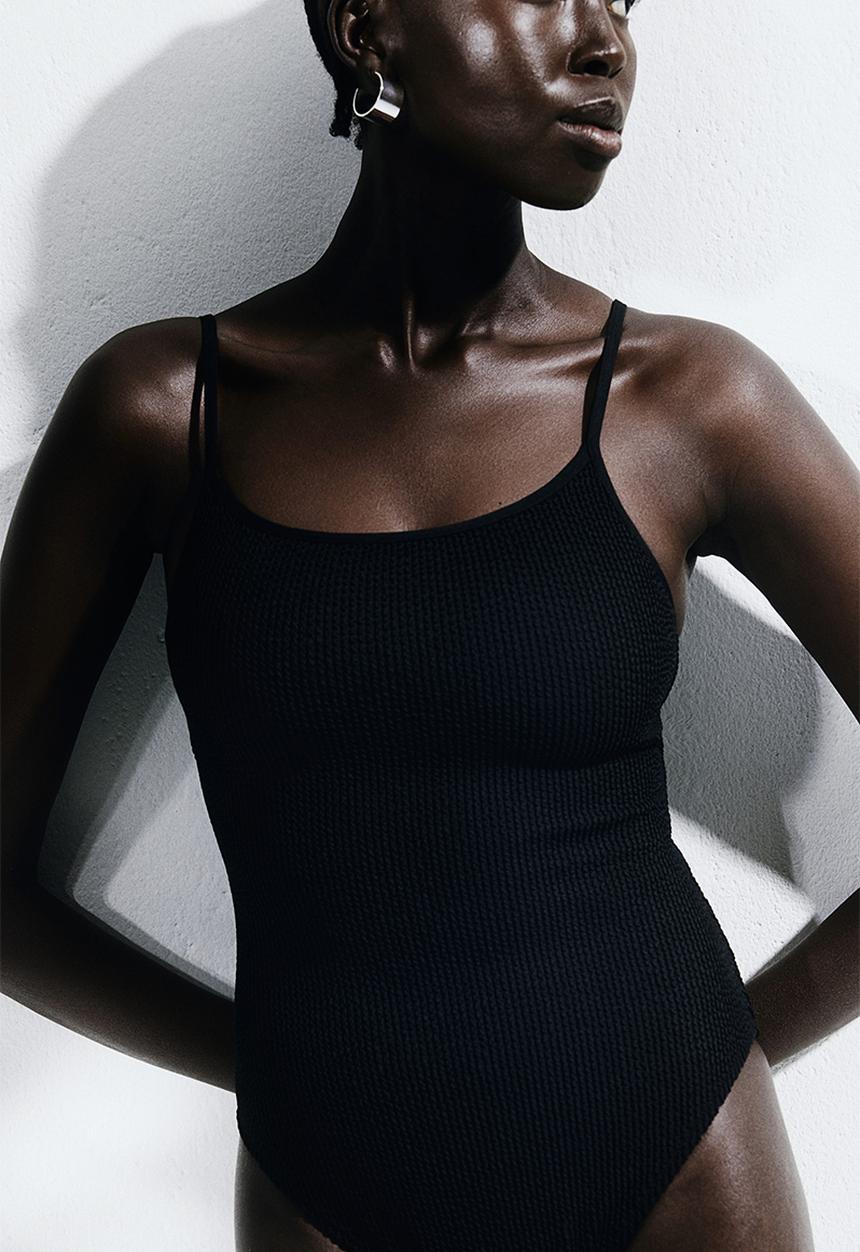 H&M - Padded-cup high-leg swimsuit - black