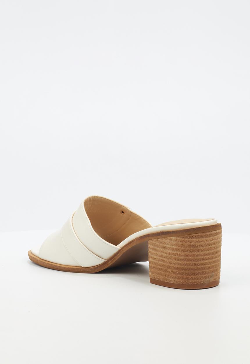 Miss Black - Seranno 1 mule - white
