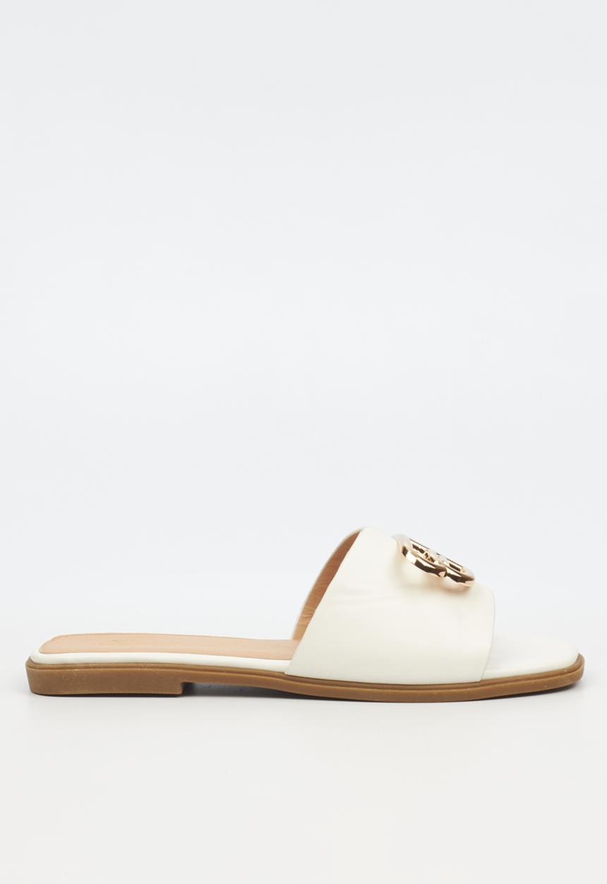 Miss Black - Syrup 1 slip-on - white