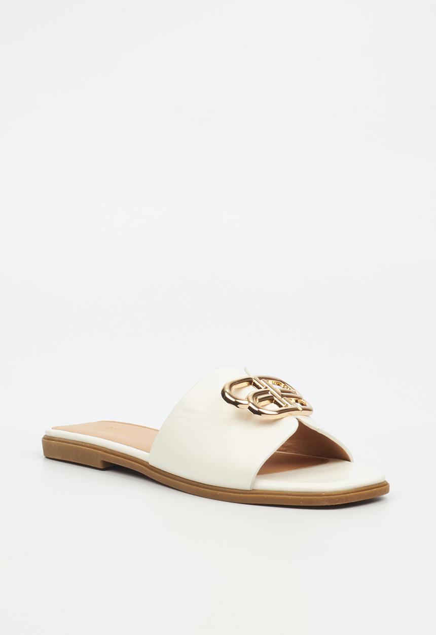 Miss Black - Syrup 1 slip-on - white